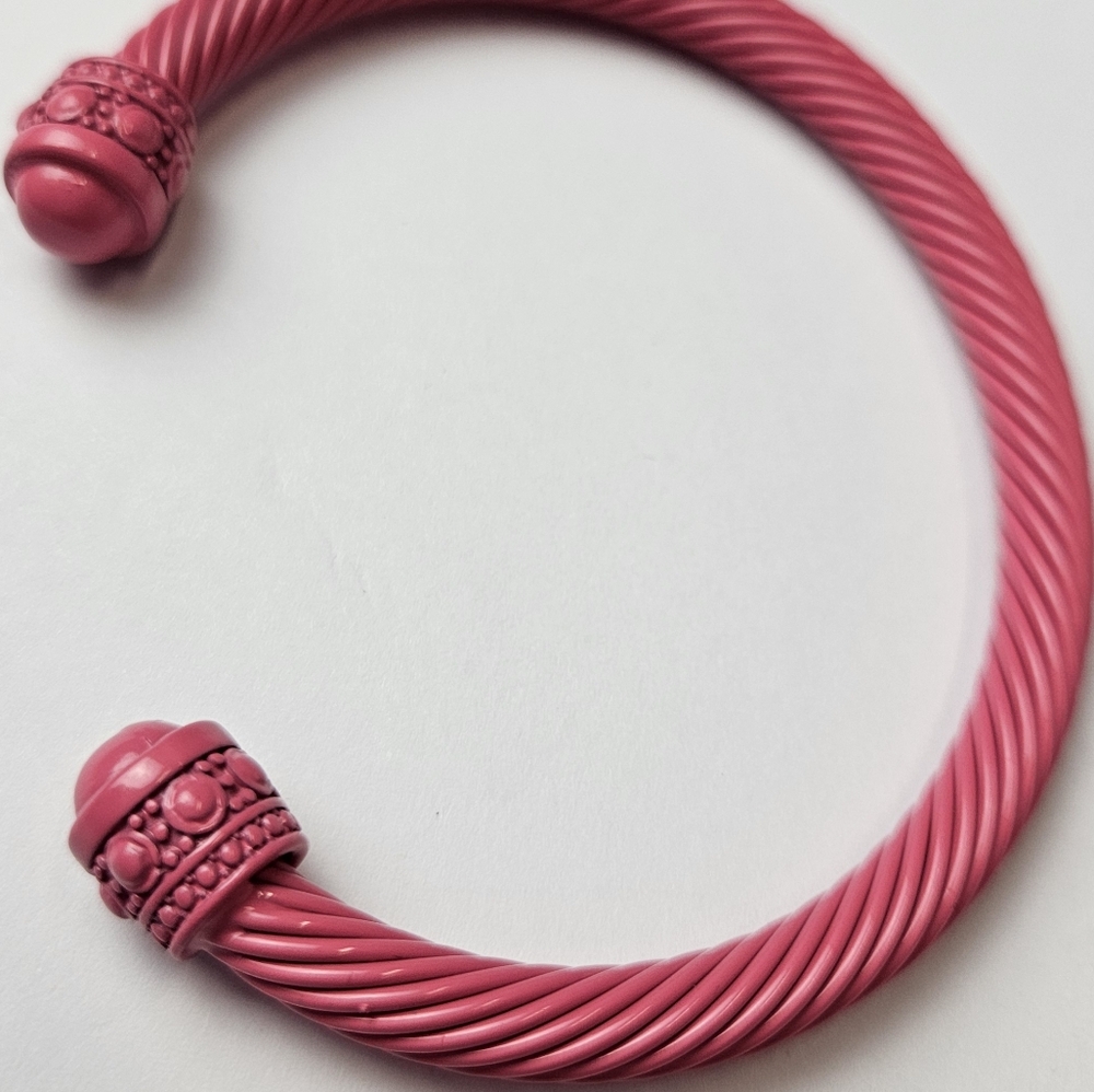Elegant Red Rose-Toned Women's Bracelet